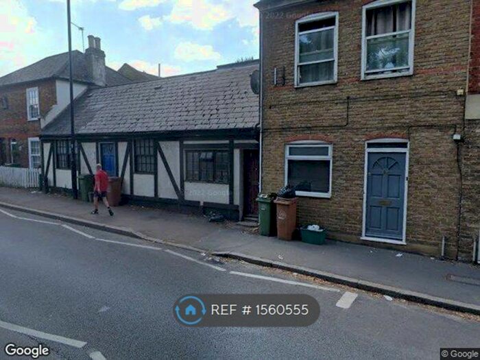 1 Bedroom Flat To Rent In Manor Road, Wallington, SM6