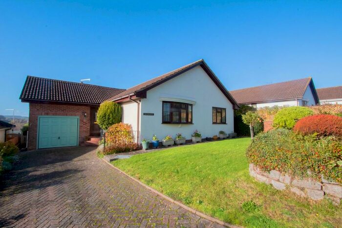 3 Bedroom Detached Bungalow For Sale In Hayne Close, Tipton St John, EX10