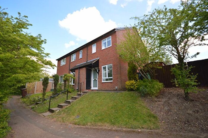 2 Bedroom End Of Terrace House To Rent In Field Close, Sandridge, AL4