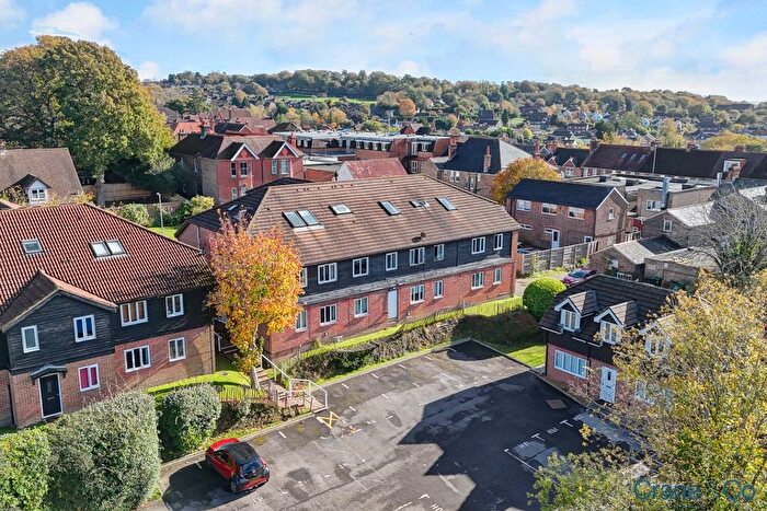 1 Bedroom Flat For Sale In Streatfield Road, Heathfield, TN21