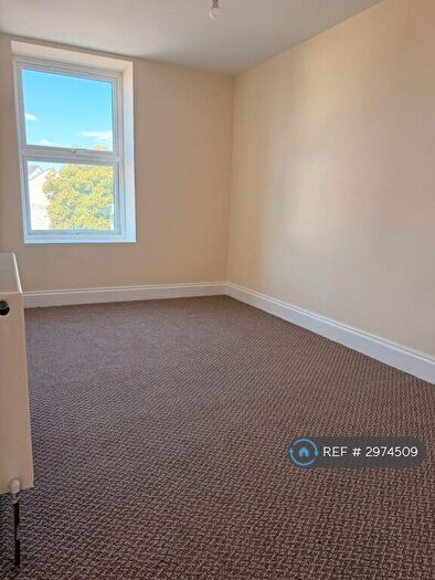 1 Bedroom Flat To Rent In Exeter St, Plymouth, PL4