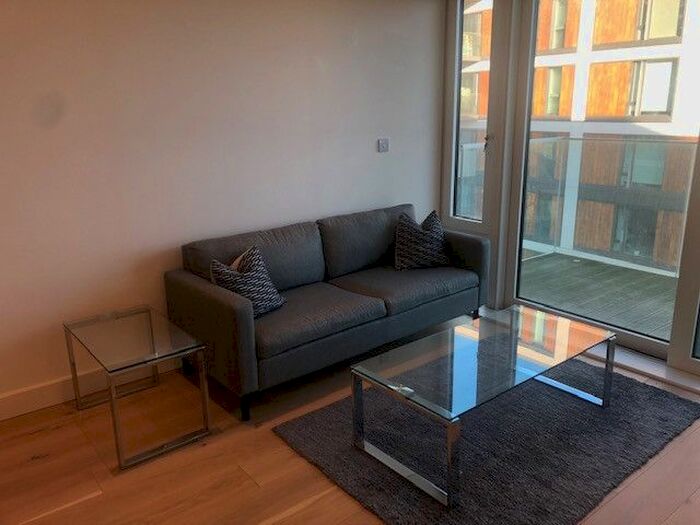 1 Bedroom Flat To Rent In Duke Of Wellington Avenue, London, SE18