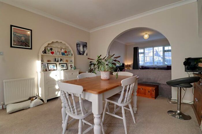 3 Bedroom House For Sale In Hamilton Road, Alford, LN13