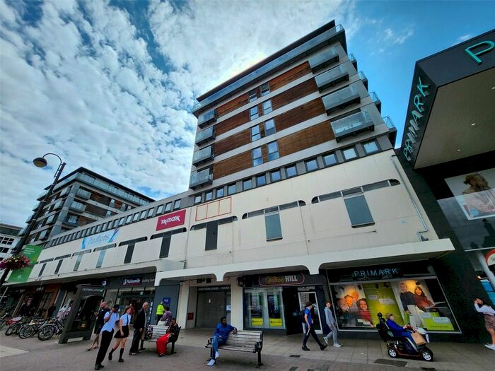 1 Bedroom Flat To Rent In High Street, Uxbridge, Greater London, UB8