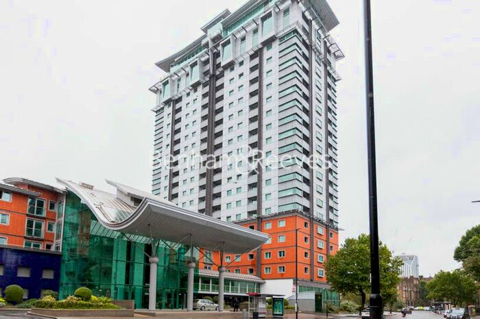 2 Bedroom Flat To Rent In Westminster Bridge Road, London, SE1