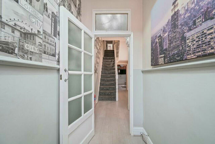 7 Bedroom Terraced House To Rent In Garstang Road, Preston, Lancashire, PR1