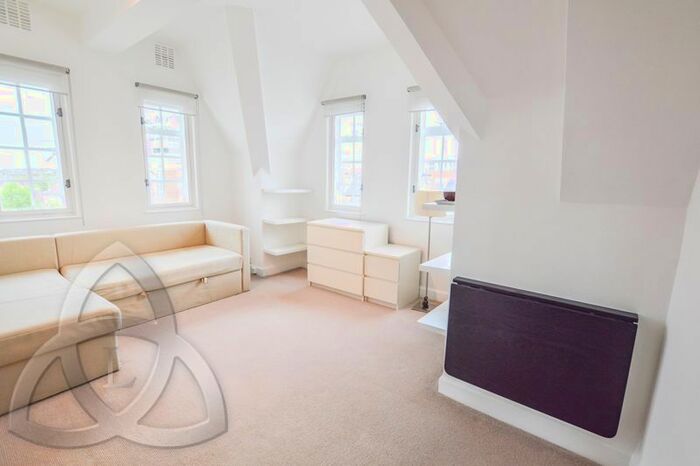 Studio To Rent In Mortimer Court, Abbey Road, NW8