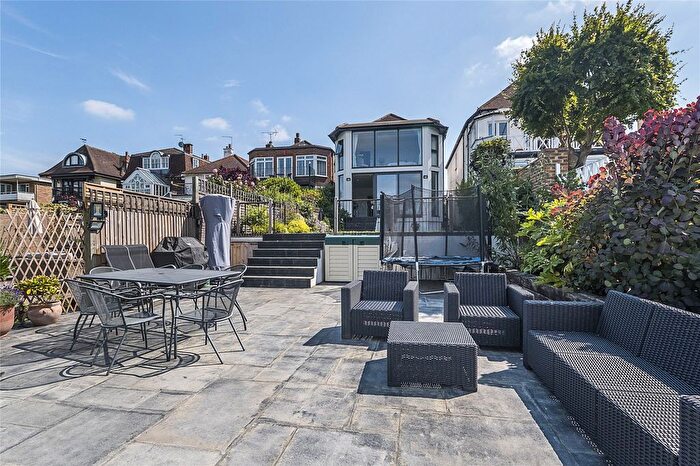 4 Bedroom Detached House To Rent In Queens Drive, Thames Ditton, Surrey, KT7