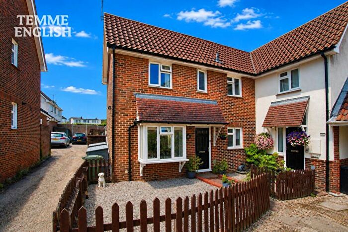 2 Bedroom Semi-Detached House For Sale In Bowfell Drive, Langdon Hills, SS16
