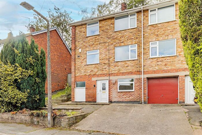 3 Bedroom Semi-Detached House For Sale In Chesterfield Avenue, Gedling, Nottinghamshire, NG4