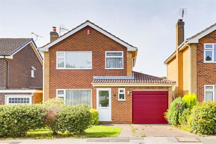 3 Bedroom Detached House For Sale In Dalbeattie Close, Arnold, Nottinghamshire, NG5