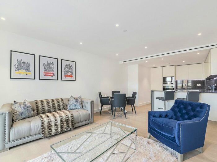 2 Bedroom Flat To Rent In Admiralty House, Vaughan Way, E1W