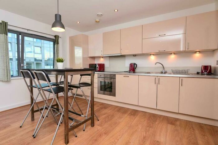2 Bedroom Flat To Rent In Werner Court, Limehouse Cut, London, E3