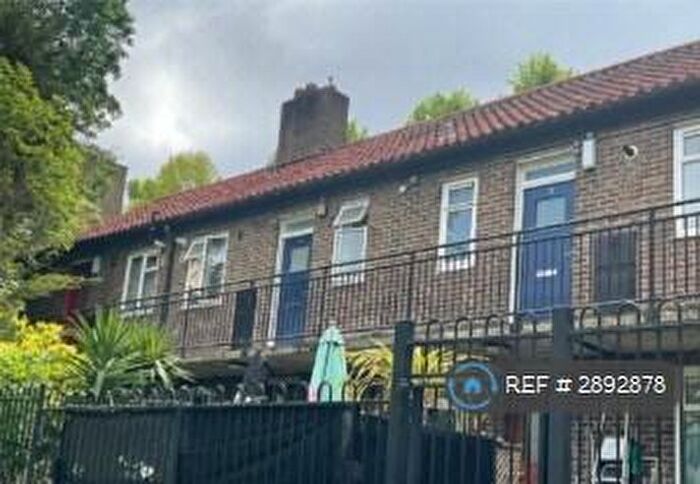 Studio To Rent In Hinchinbrook House, London, NW6