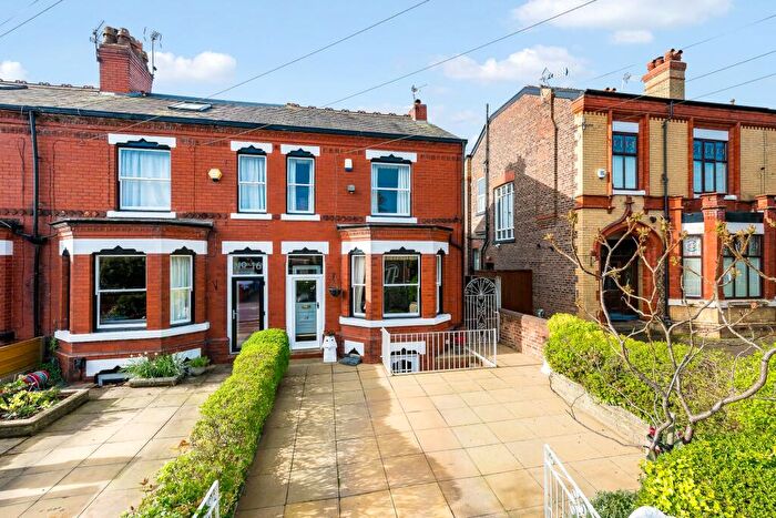 4 Bedroom End Of Terrace House For Sale In Highfield, Sale, M33