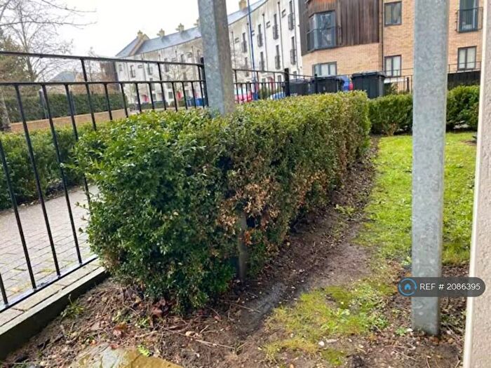 2 Bedroom Flat To Rent In Circus Drive, Cambridge, CB4