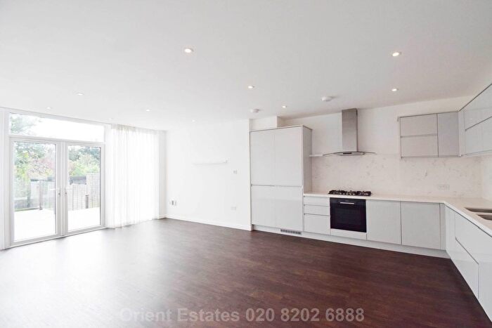 4 Bedroom Semi-Detached House To Rent In Rundell Crescent, London, NW4