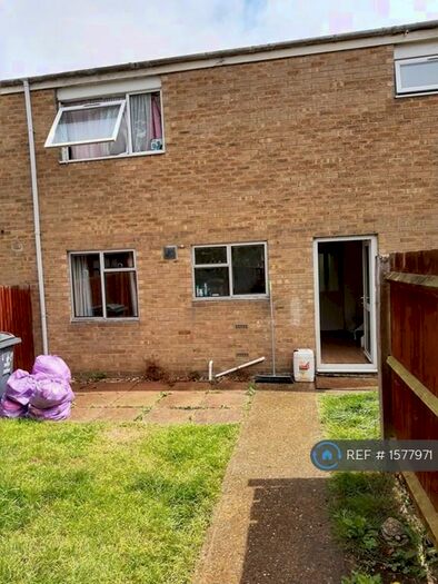 3 Bedroom Terraced House To Rent In Canterbury Way, Stevenage, SG1