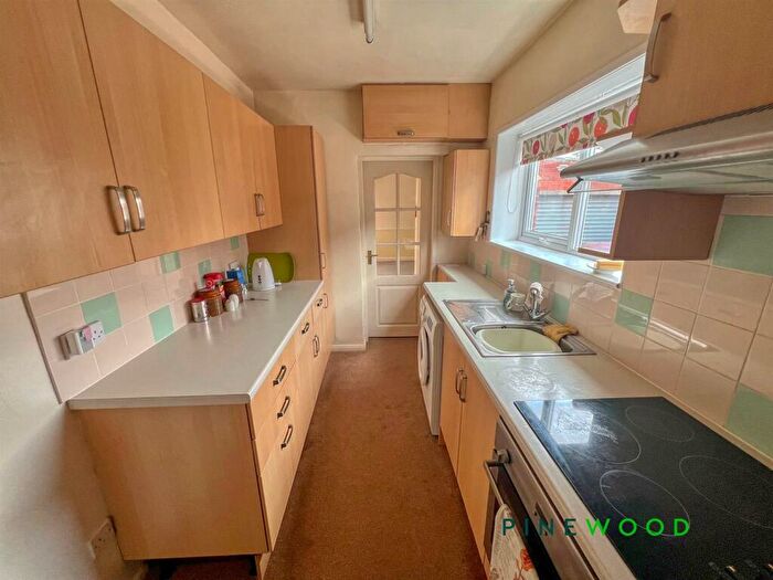 2 Bedroom Detached Bungalow For Sale In Eyre Street, Creswell, Worksop, S80