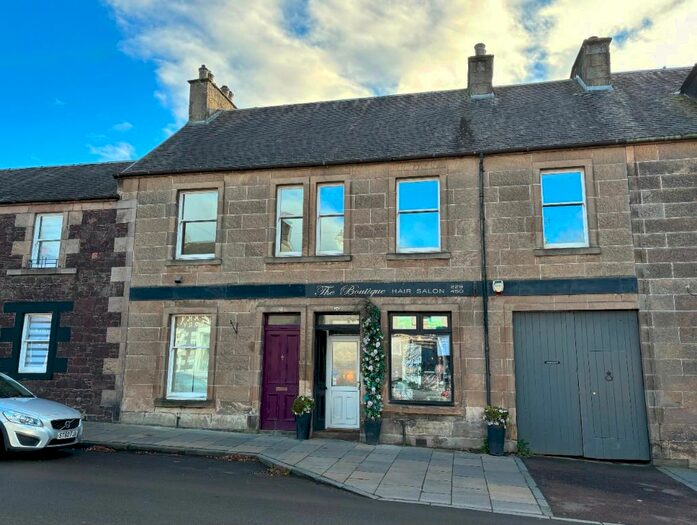 4 Bedroom Terraced House To Rent In High Street, Biggar, ML12