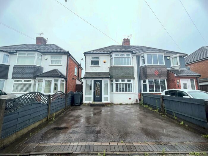 3 Bedroom House To Rent In Gleneagles Road, Yardley, B25
