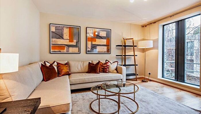 2 Bedroom Flat To Rent In Fulham Road, South Kensington, SW3