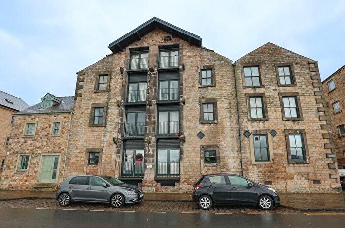 2 Bedroom Flat For Sale In Victoria Wharf, St. Georges Quay, Lancaster, LA1