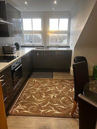 2 Bedroom Flat To Rent In Union Street, City Centre, Aberdeen, AB11