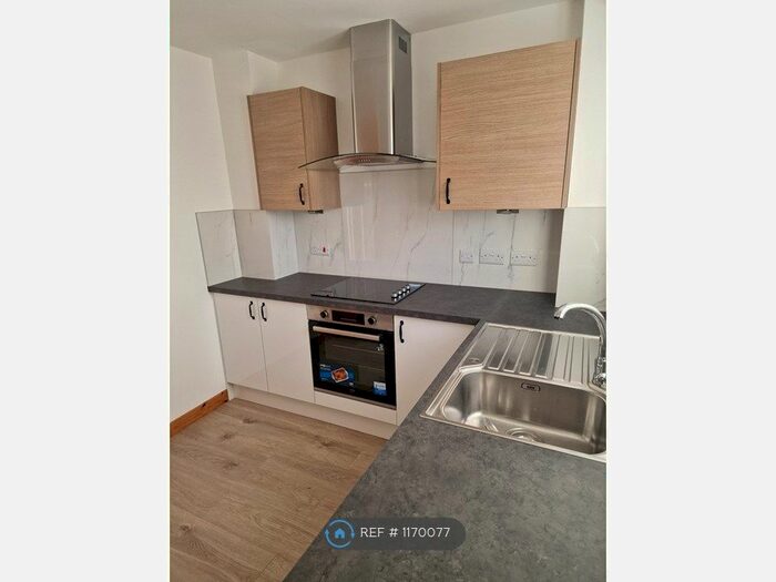 2 Bedroom Flat To Rent In Great Northern Road, Aberdeen, AB24