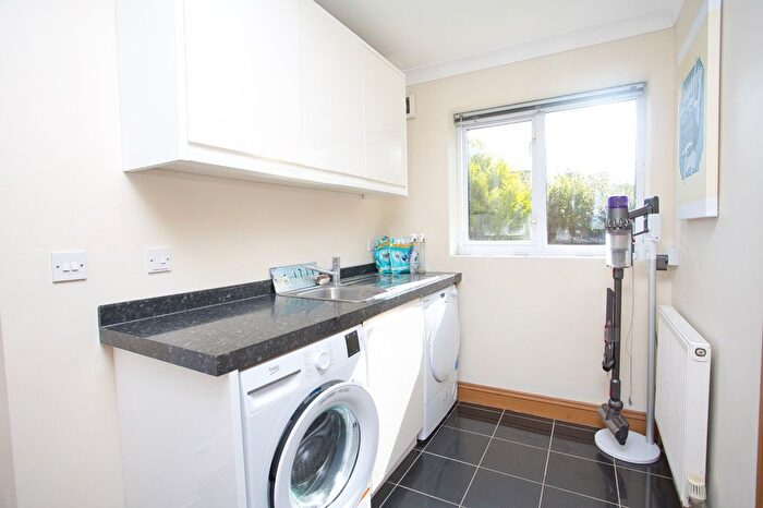 5 Bedroom Detached House For Sale In Harvest Way, Hawkinge, Folkestone, Kent, CT18