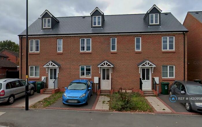 4 Bedroom Terraced House To Rent In Sheriff Avenue, Coventry, CV4