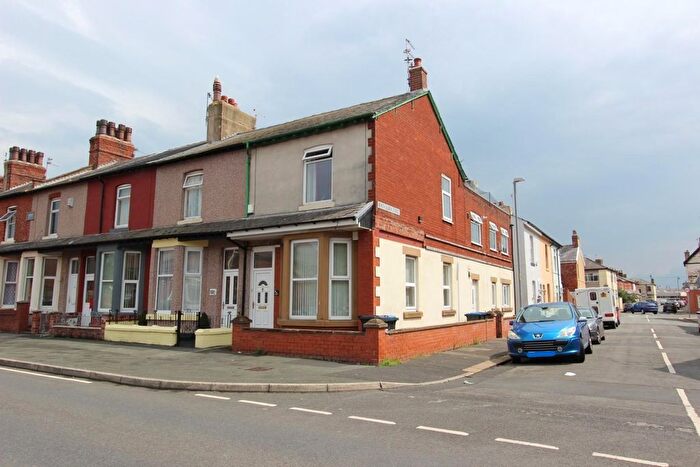 2 Bedroom Flat To Rent In Blakiston Street, Fleetwood, FY7