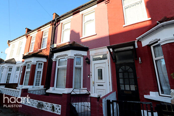 3 Bedroom Terraced House For Sale In Helena Road Plaistow, London, E13
