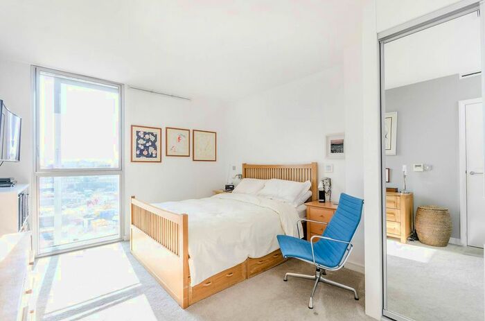 2 Bedroom Flat To Rent In Bermondsey Wall West, Shad Thames, London, SE16