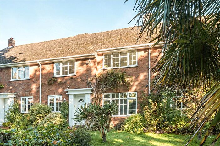 3 Bedroom Terraced House To Rent In St. Thomas Park, Lymington, SO41