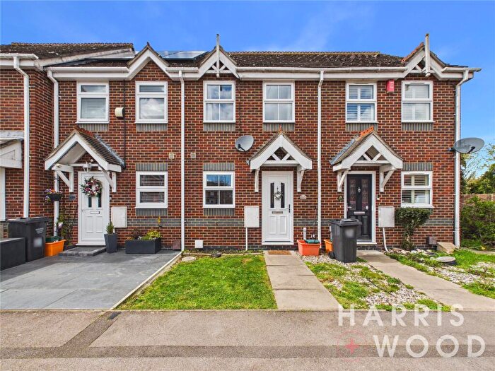 2 Bedroom Terraced House To Rent In Ruthven Close, Wickford, Essex, SS12