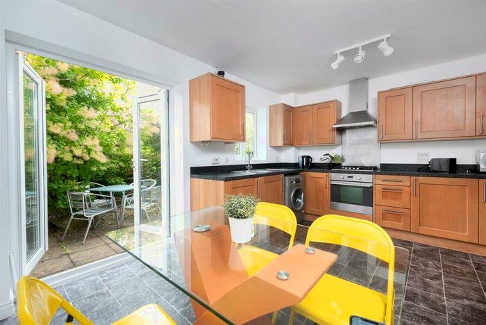 5 Bedroom Terraced House To Rent In Clarks Way, Bath, BA2