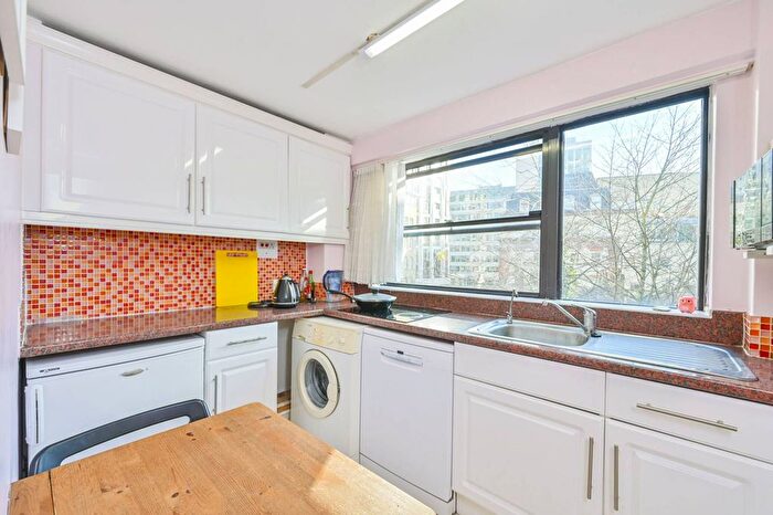 1 Bedroom Flat To Rent In Newton Street, Covent Garden, London, WC2B