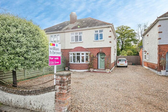 4 Bedroom Semi-Detached House For Sale In Ipswich Road, Colchester, CO4