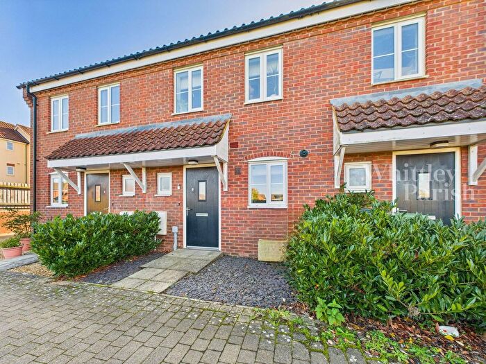 2 Bedroom Terraced House For Sale In Arundell Avenue, Wymondham, NR18
