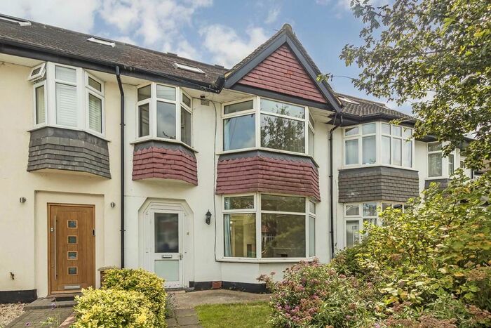 4 Bedroom Property To Rent In Heathfield South, Twickenham, TW2