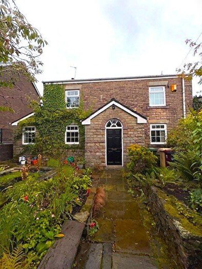 3 Bedroom Detached House To Rent In Markland Hill, Bolton, BL1