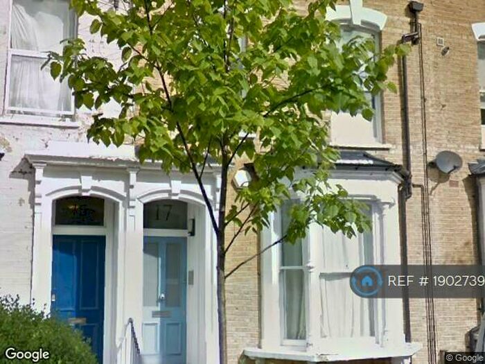 3 Bedroom Flat To Rent In Narford Road, London, E5