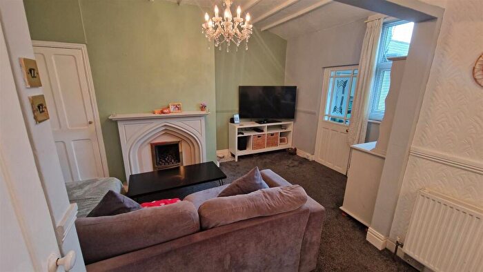 2 Bedroom Bungalow To Rent In Fossway Newcastle Upon, NE6