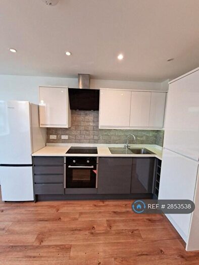 2 Bedroom Flat To Rent In Verve Apartments, Romford, RM1