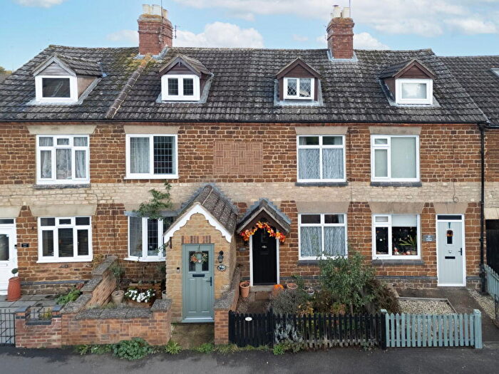 3 Bedroom Terraced House For Sale In Cranford Road, Burton Latimer, NN15