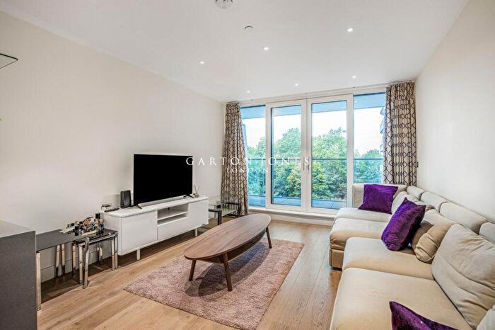 2 Bedroom Apartment For Sale In Cascade Court, Sopwith Way, London, SW11