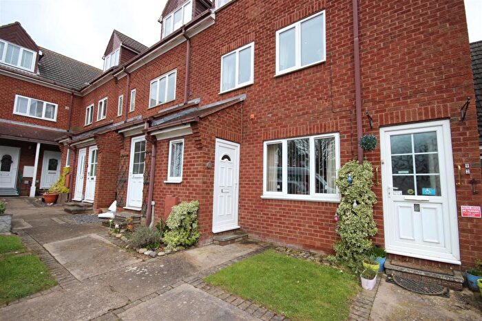 1 Bedroom House To Rent In Mascotte Gardens, Hornsea, HU18
