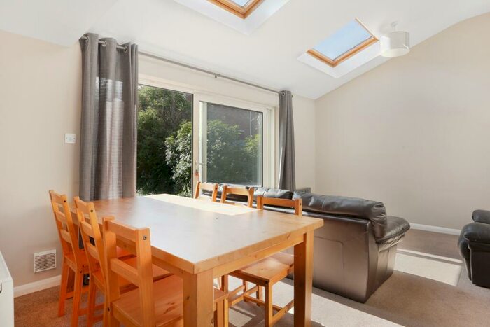 5 Bedroom Semi Detached House To Rent In St Johns Rd, Guildford, GU2