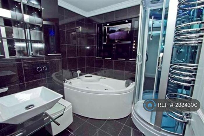 4 Bedroom Semi-Detached House To Rent In Priory Close, Ruislip, HA4